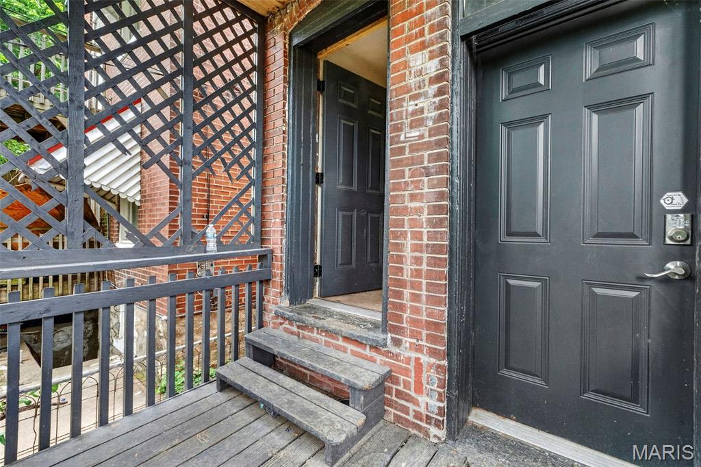 St Louis Commons Add - Residential Income