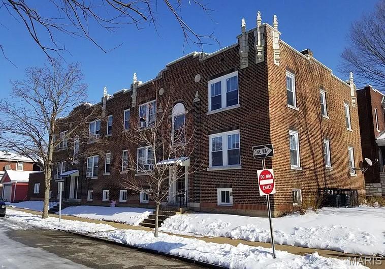Exceptional opportunity to acquire a well-maintained 8-unit multifamily asset in the South City submarket of St. Louis. The property consists entirely of eight true 1-bedroom, 1-bathroom units, providing a highly sought-after unit mix that appeals to a broad tenant base and promotes consistent occupancy.

Significant capital improvements have recently been completed, creating a strong foundation for future ownership. Two units have undergone extensive renovations and feature central air conditioning, offering immediate rental upside and a proven blueprint for future value-add improvements throughout the remaining units. In May 2026, ownership installed eight brand-new furnaces, ensuring reliable heating systems across the entire property and minimizing near-term maintenance concerns. Additionally, the property's electrical services were upgraded in May 2026, providing enhanced infrastructure and peace of mind for investors.

Further enhancing the income potential, the property features an attached four-car garage with dedicated parking spaces. New ownership has the opportunity to generate additional revenue through garage and parking rentals, creating an attractive supplemental income stream beyond apartment rents.