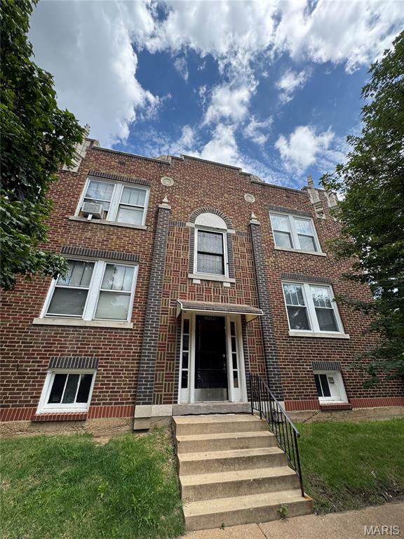 Exceptional opportunity to acquire a well-maintained 8-unit multifamily asset in the South City submarket of St. Louis. The property consists entirely of eight true 1-bedroom, 1-bathroom units, providing a highly sought-after unit mix that appeals to a broad tenant base and promotes consistent occupancy.

Significant capital improvements have recently been completed, creating a strong foundation for future ownership. Two units have undergone extensive renovations and feature central air conditioning, offering immediate rental upside and a proven blueprint for future value-add improvements throughout the remaining units. In May 2026, ownership installed eight brand-new furnaces, ensuring reliable heating systems across the entire property and minimizing near-term maintenance concerns. Additionally, the property's electrical services were upgraded in May 2026, providing enhanced infrastructure and peace of mind for investors.

Further enhancing the income potential, the property features an attached four-car garage with dedicated parking spaces. New ownership has the opportunity to generate additional revenue through garage and parking rentals, creating an attractive supplemental income stream beyond apartment rents.