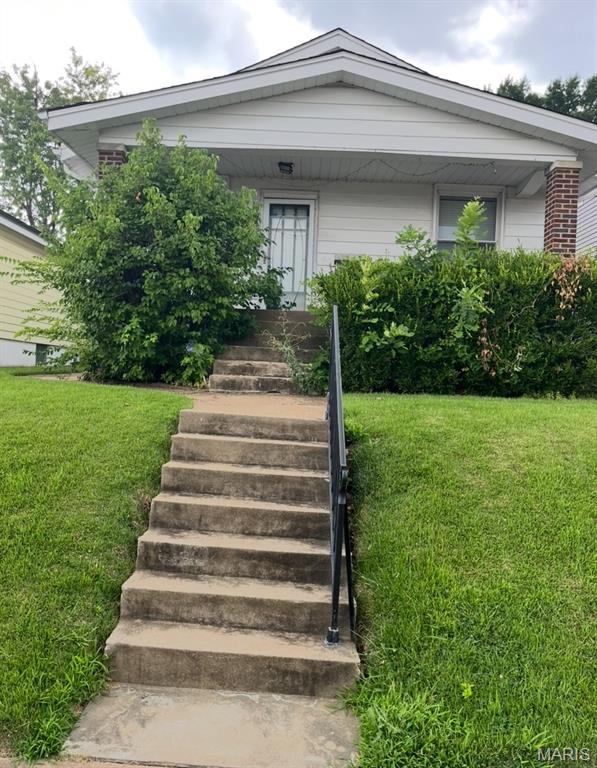 Property to be sold in as is condition. Seller to do no repairs or inspections. Special Sale Contract only. Supra on rear door. confirm showings through showing solutions. Register and show. Pictures to be taken. 7/9/26