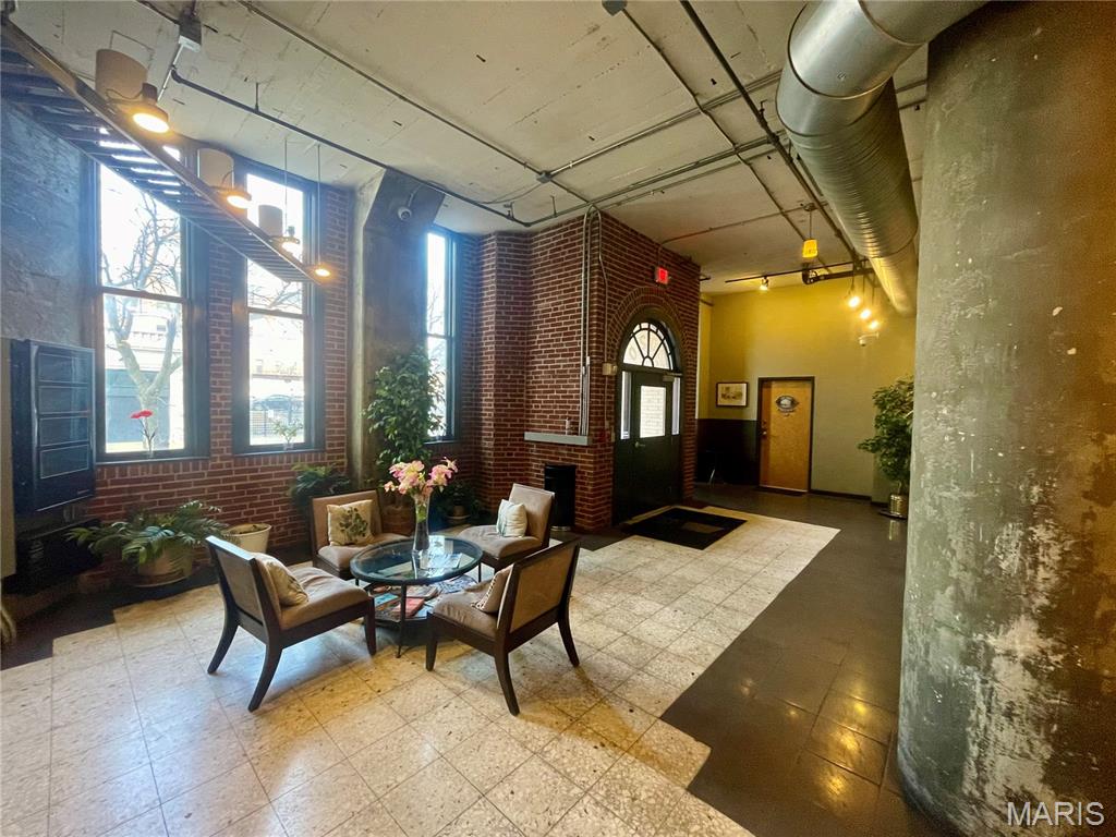 City/St Louis - Residential