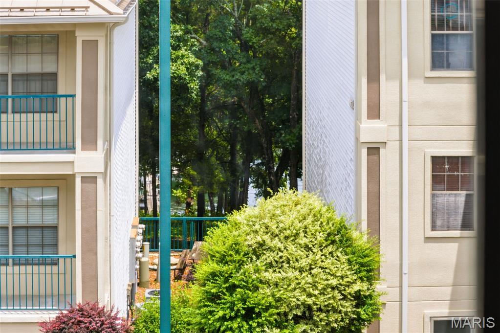 Emerald Pointe - Residential