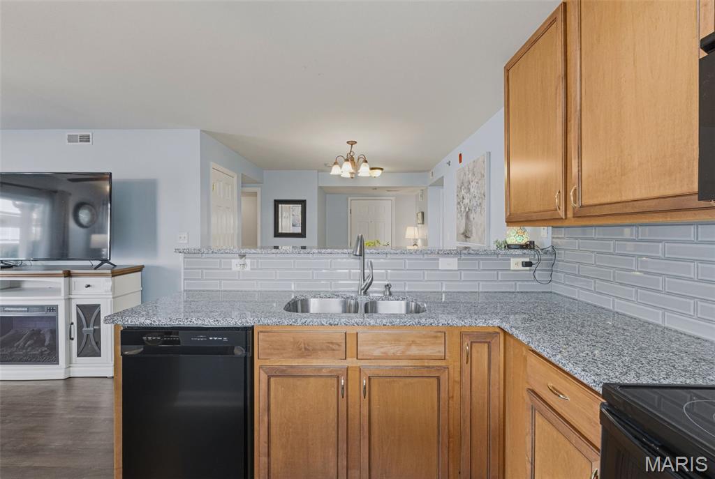 Brandy Mill Condo 8 Bldg - Residential