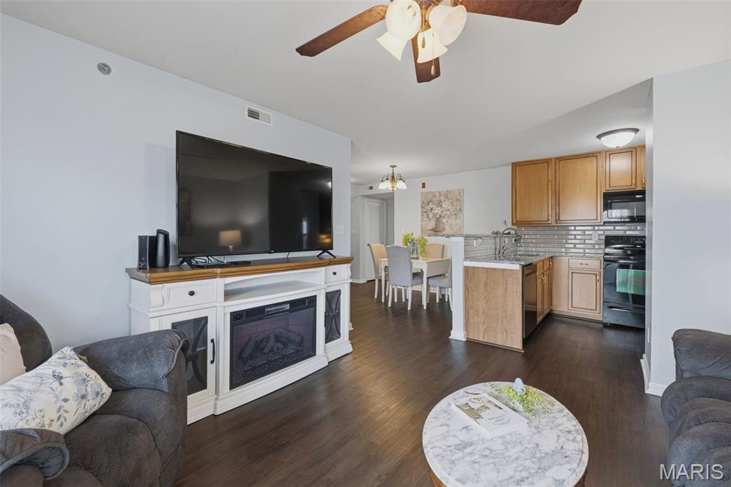 Brandy Mill Condo 8 Bldg - Residential