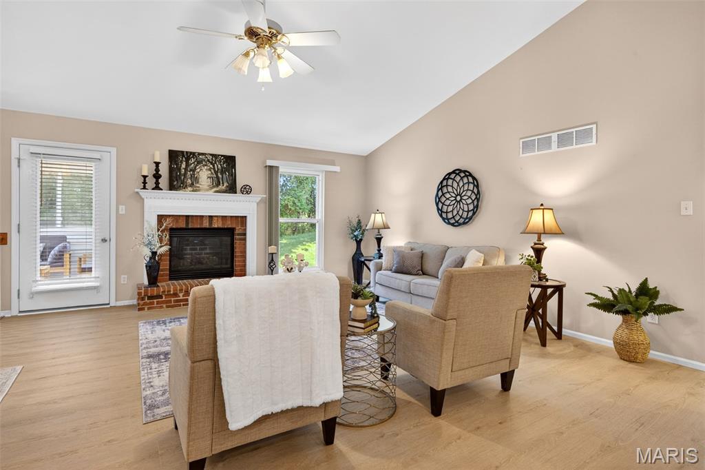 Pine Bluff Villas - Residential