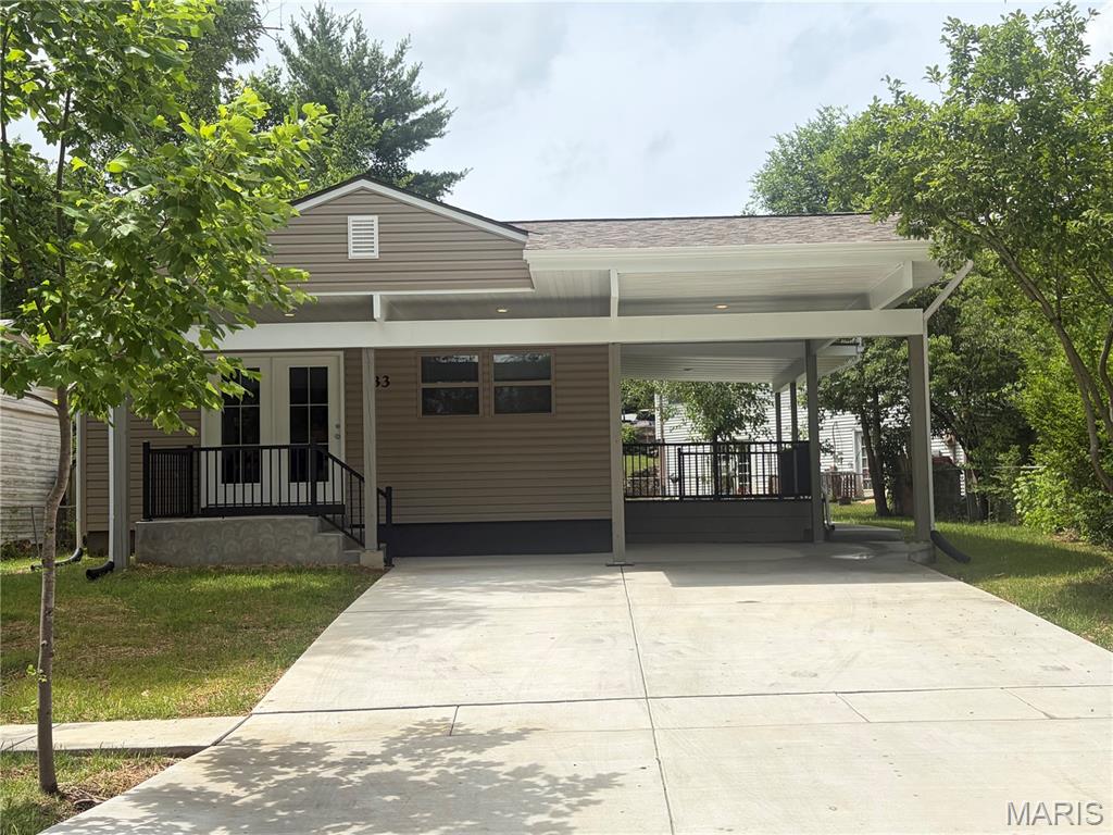 Wow!!  Super cute and ready to move in!!  The sellers have really made this one look good!!  3 bedrooms, 2 baths, open floor plan, beautiful kitchen with loads of cabinets and lots of recessed lighting.  Full basement, and awesome covered deck!  This one won't last long!!
