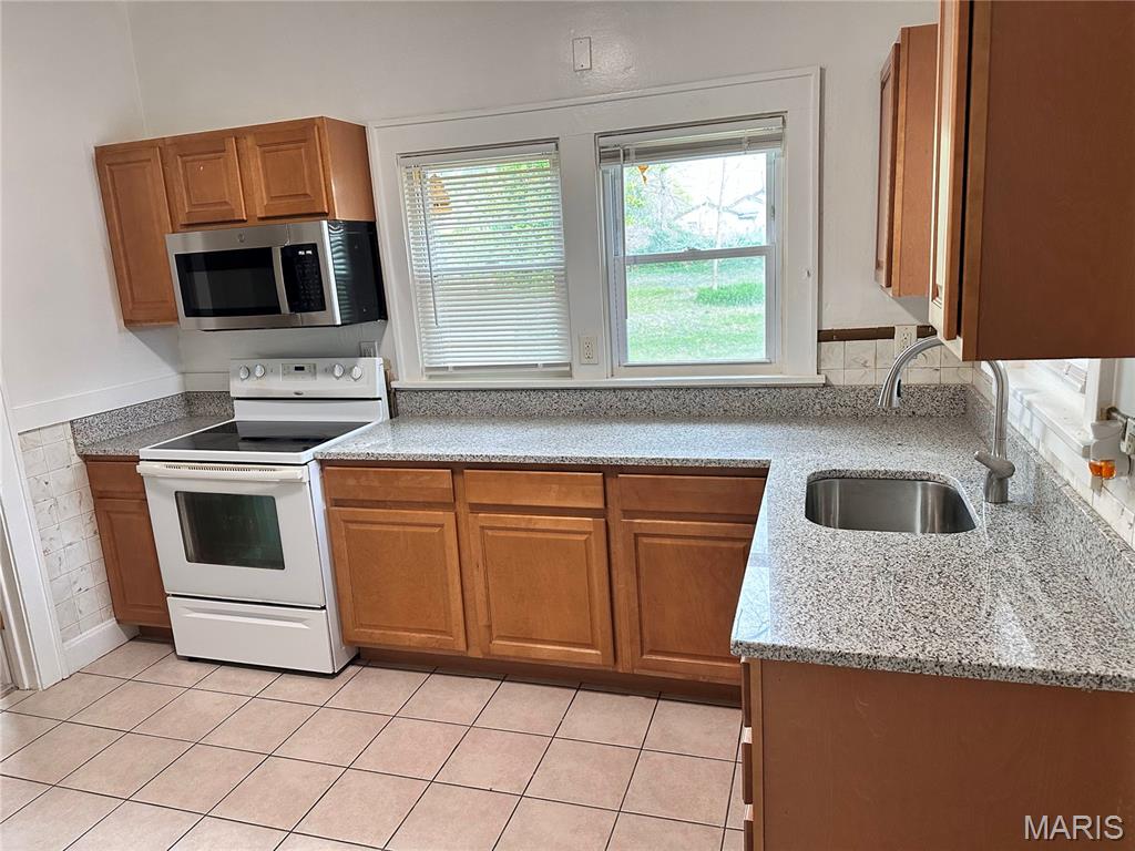 Spencer Sub - Residential Lease