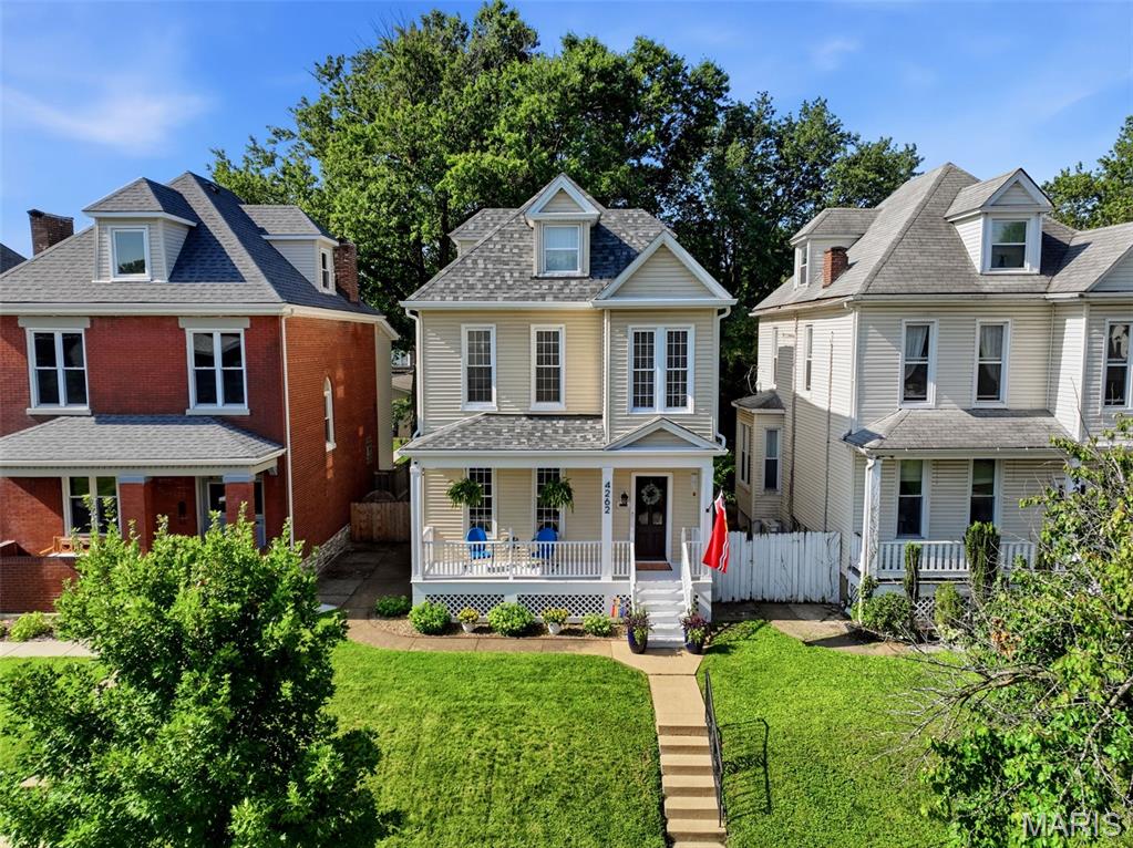 Russell Estate - Residential