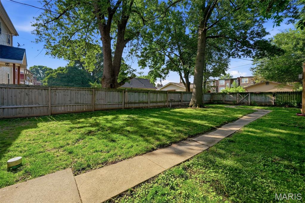 Russell Estate - Residential