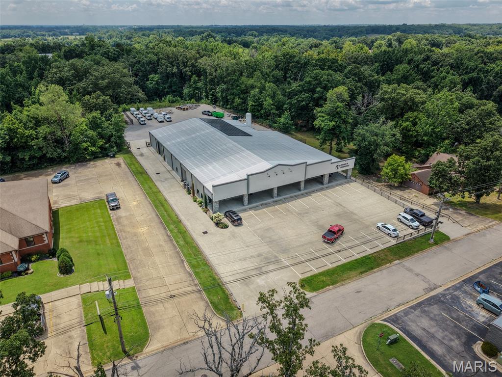 none - Commercial Lease