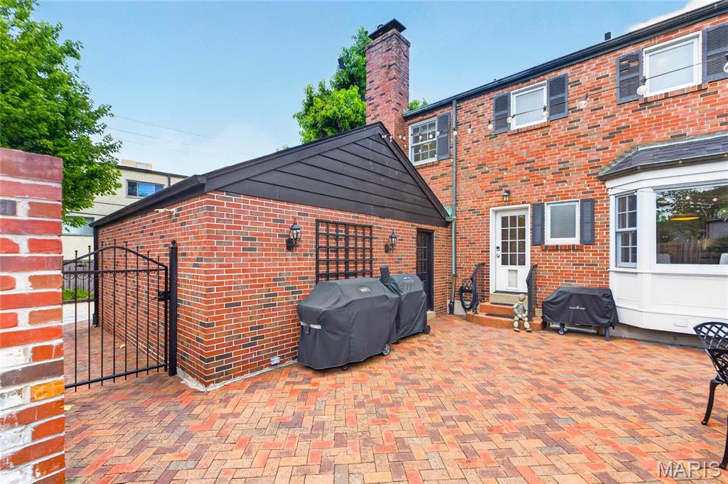 Davis Place - Residential