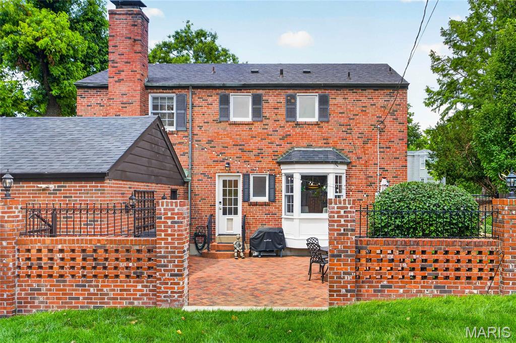 Davis Place - Residential