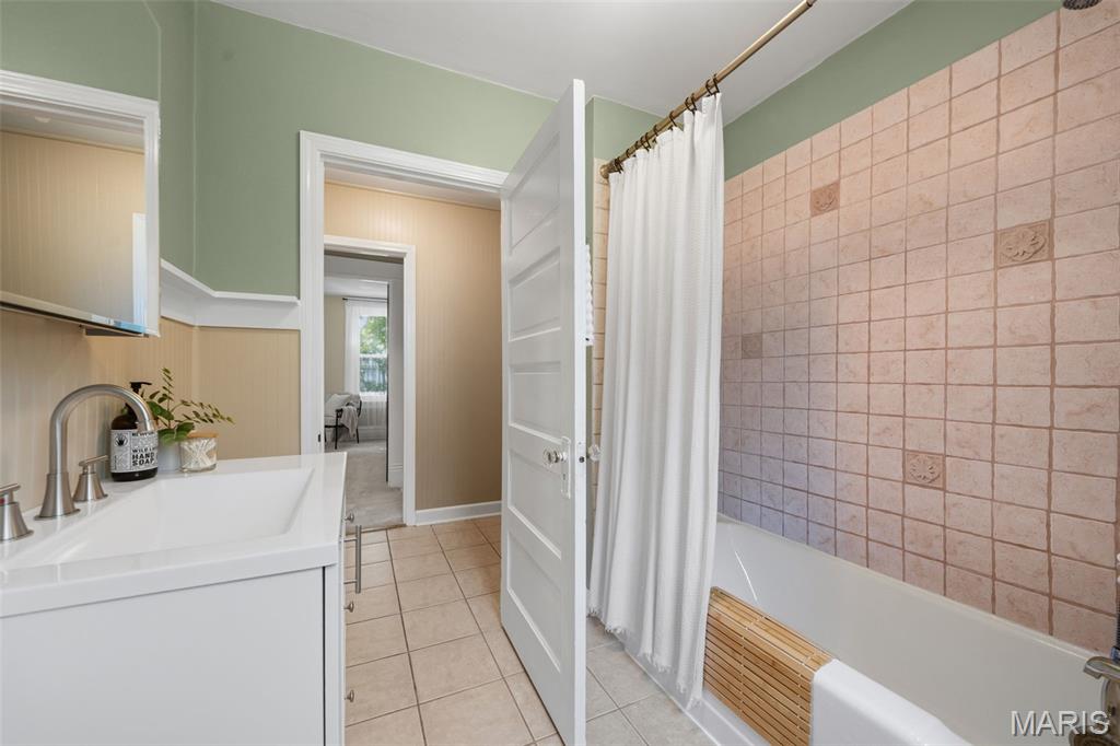 Floria Place - Residential