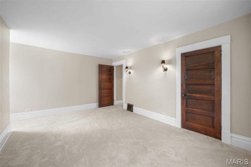 Floria Place - Residential