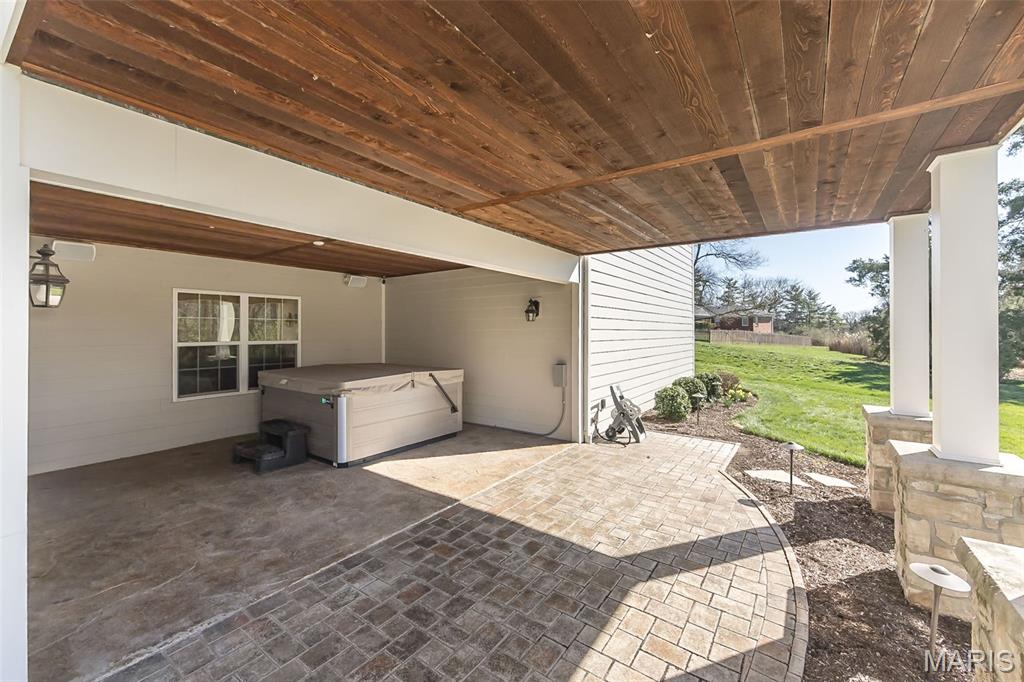Meadowbrook Country Club Estates - Residential