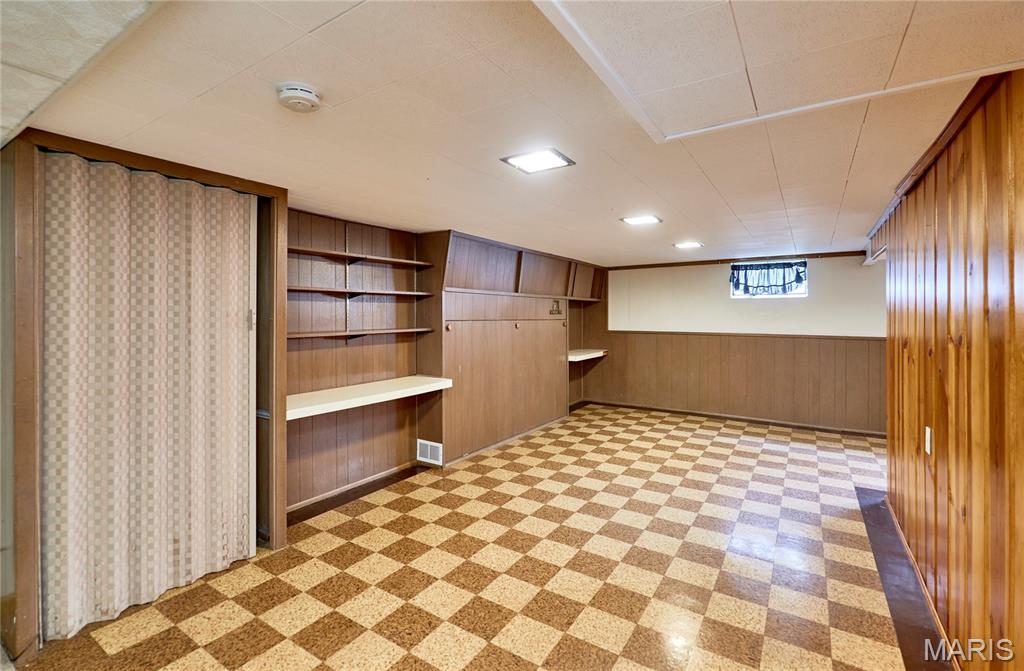 Loyola Terrace - Residential