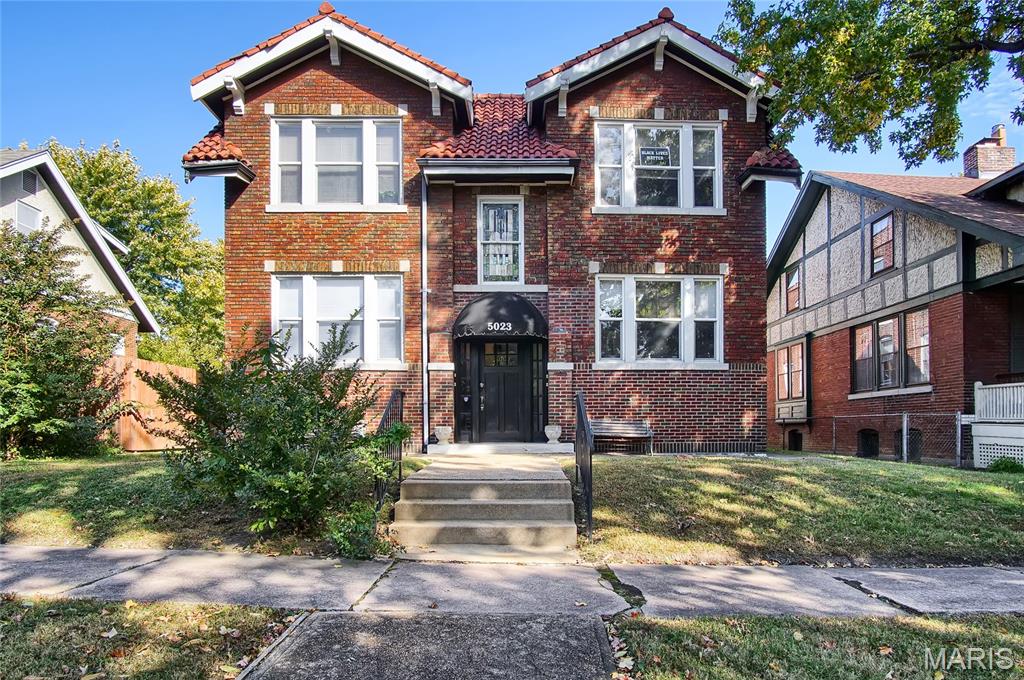 Here's an investors dream! Located in the heart of Southampton-- this 4-family has so much to offer! Walking distance to everything that Macklind has to offer...Russell's, Espresso Yourself, The Mack, Clementine's Ice Cream + just a short jaunt to all the Kingshighway action like Bud's Pizza, The Golden Hoosier, Piper's Coffee & so much. more! One unit has been beautifully updated with refinished hardwoods, fresh paint and a completely updated kitchen and bathroom. The other three units are in great shape. Rents are currently $1,250, $1,185, $1,145, and $995 (below market rent). All units have similar layouts...Living room/dining room, kitchen, one good sized bedroom and one smaller bedroom (perfect for an office or kids room). Laundry and storage is located in the basement. Out back you'll find a huge parking pad and fenced in yard!