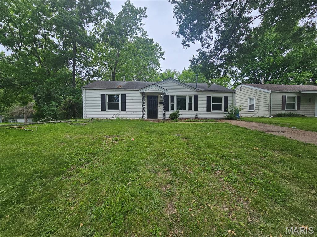 Charming 3-bedroom, 1-bathroom providing seamless single-level living across a functional 1,032-square-foot layout. This home is being sold-as is.