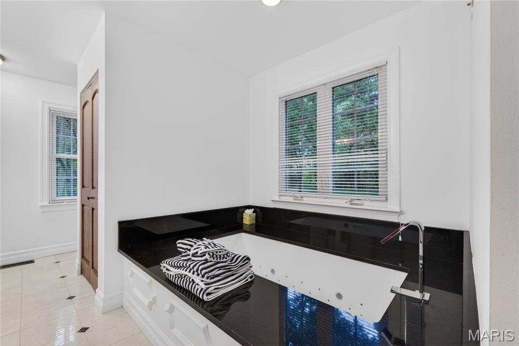 Oak Tree Ridge - Residential