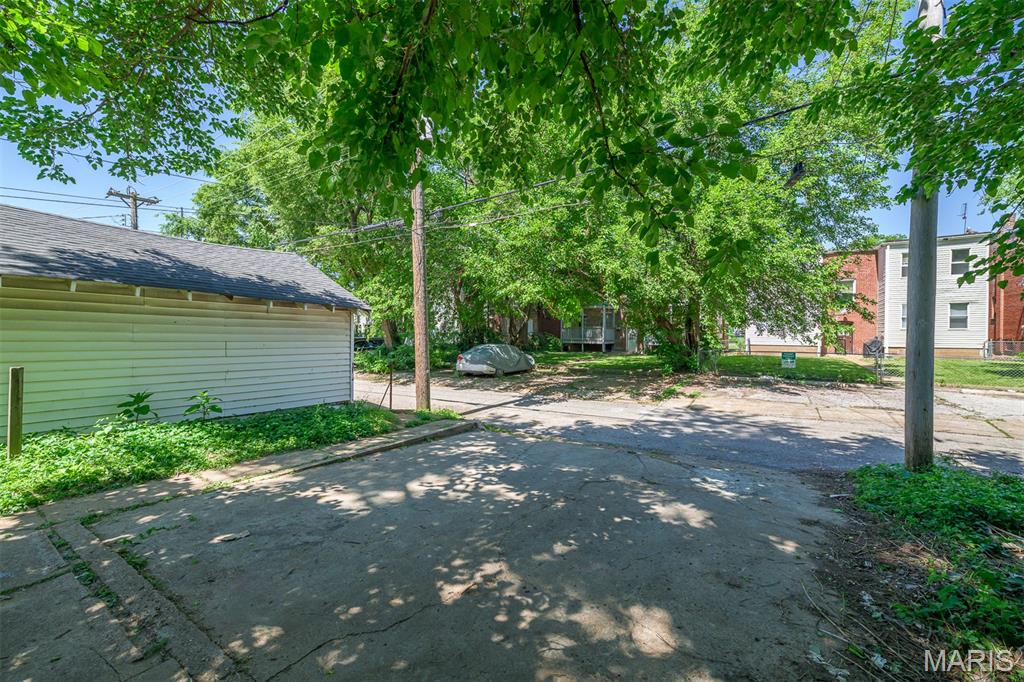 South St Louis Suburb - Residential
