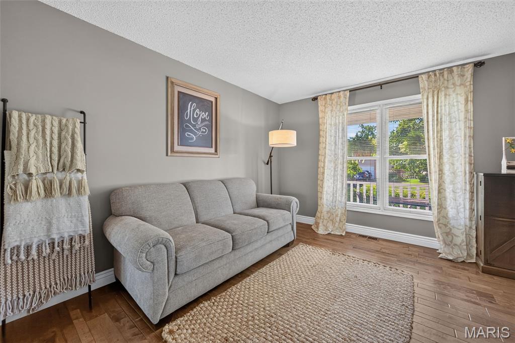 Est At Highgrove - Residential
