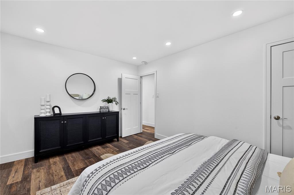 Crystal Wood Dr - Residential