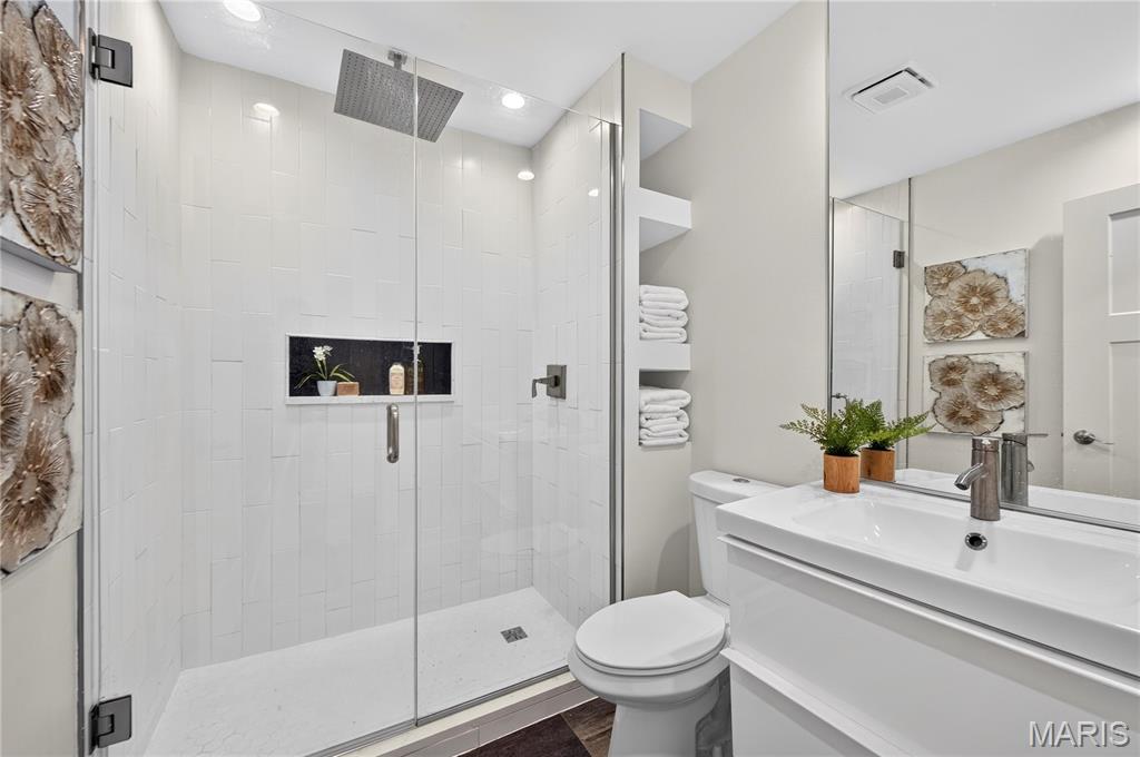 Crystal Wood Dr - Residential