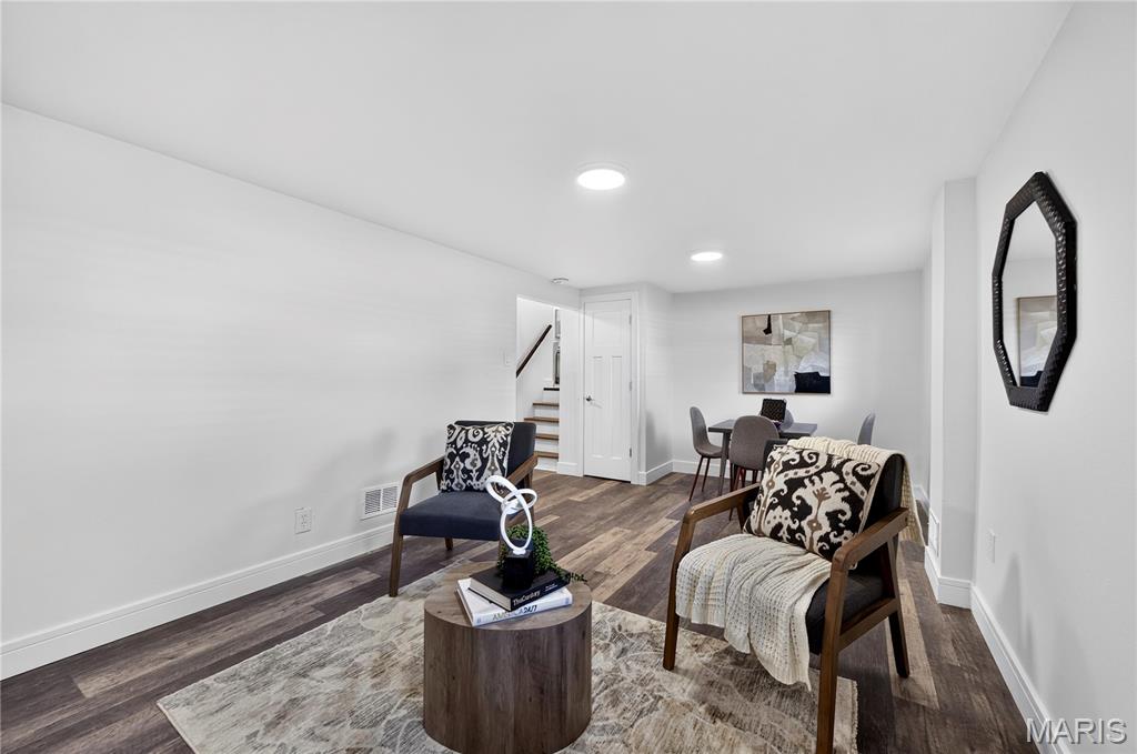 Crystal Wood Dr - Residential