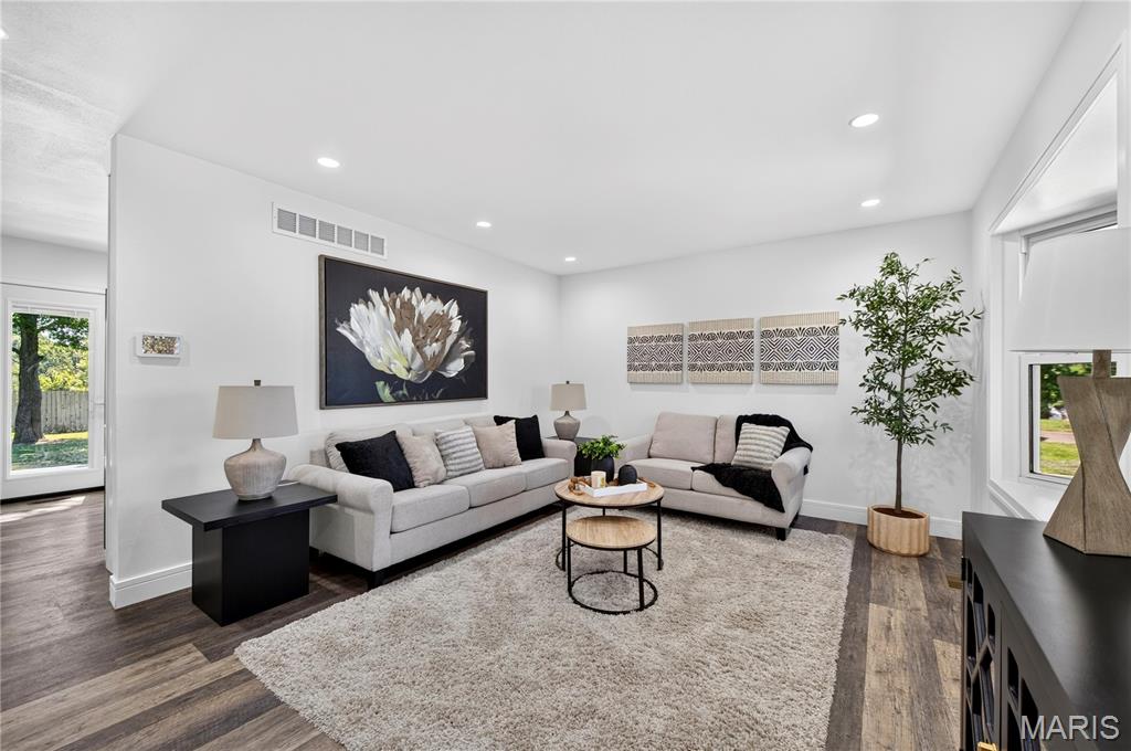 Crystal Wood Dr - Residential