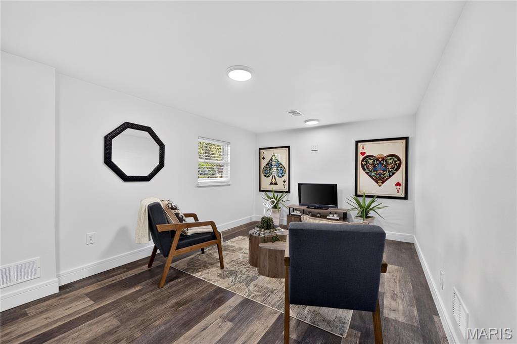 Crystal Wood Dr - Residential