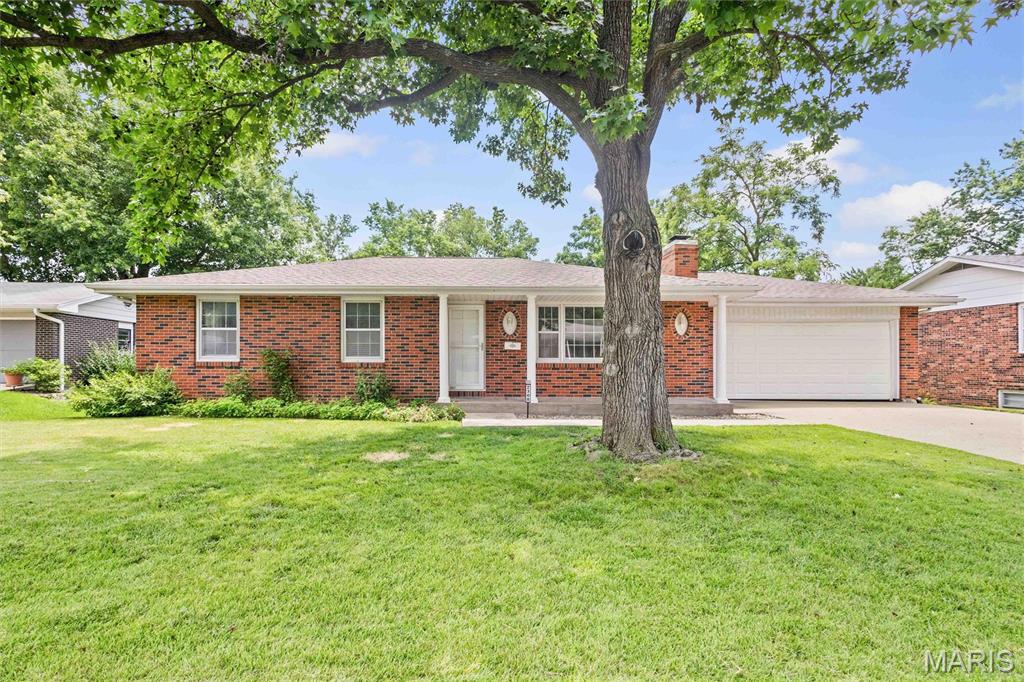 Move right into this beautifully updated 5-bedroom (2 non-conforming in basement), 3-bath ranch offering over two levels of living space and numerous recent improvements. The main level features a comfortable layout with new carpet, spacious living areas, and a functional kitchen and dining space designed for everyday living. The finished lower level provides additional living space with a large family room, two non-conforming bedrooms, a remodeled bath with a walk-in shower, laundry area, and ample storage. Recent updates include a new roof, new carpet, updated bathrooms, new lighting, new Air Conditioner May 2026 and multiple new vinyl windows, providing added value and peace of mind.

Outside, you'll appreciate the 2-car attached garage, 18' x 41' paved concrete driveway, covered front porch, and fenced backyard. Conveniently located near shopping, recreation, and employment centers just off Stadium Blvd., this home is just 0.7 miles from Boone County Fire Protection District, 0.9 miles from Cosmo Park and Antimi Sports Complex, and 1.1 miles from Target, Various Dining and Marshalls.

The property also offers convenient access to major Columbia employers, including the University of Missouri, MU Health Care, Veterans United Home Loans, and Harry S. Truman Memorial Veterans' Hospital. Combining recent updates, flexible living space, and a desirable Columbia location, this property offers convenient access to everyday amenities, recreation, and employment opportunities.

 Prospective buyers, please ensure you have a preapproval letter or proof of funds ready before scheduling a showing. Buyer to verify all measurements and online data.