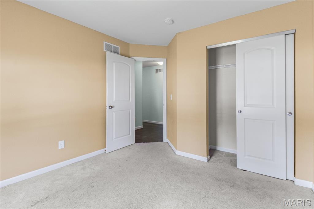Twelve Oaks - Residential