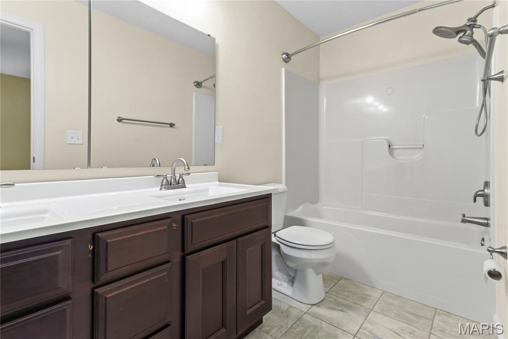 Twelve Oaks - Residential
