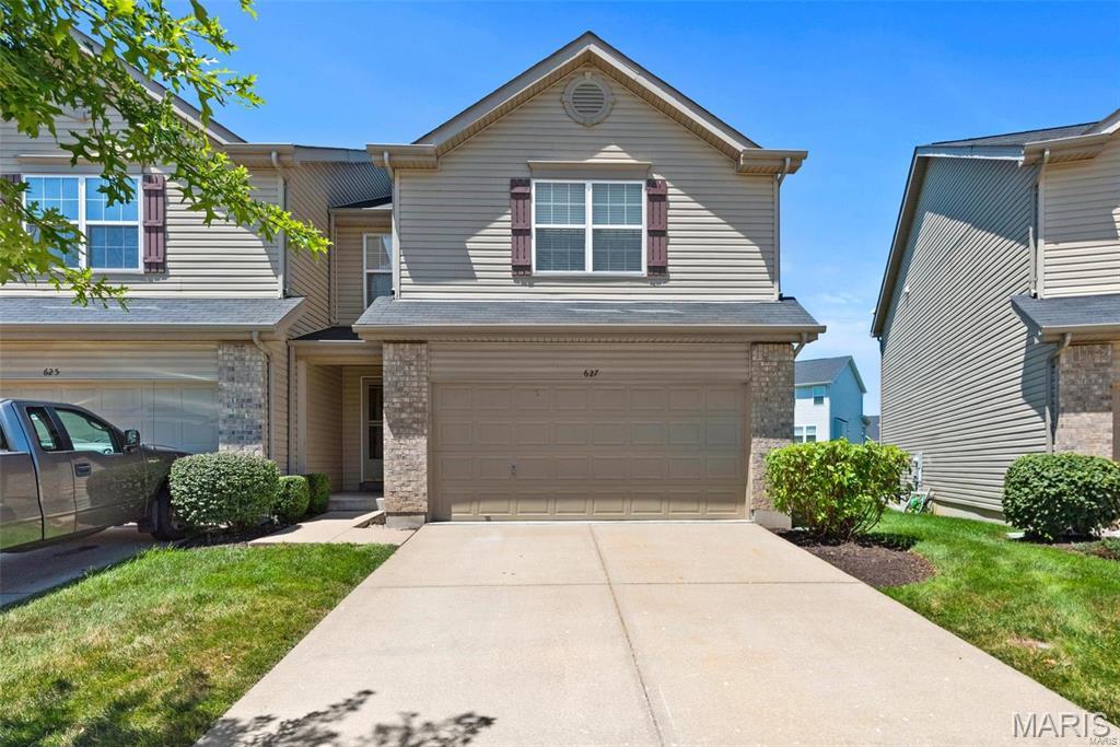 This beautiful 3 bedroom 2.5 bathroom townhome has all the extras you are looking for. The amazing kitchen has 42" cabinets, 9' ceilings and closet pantry. His and her walk in closets in the large master bedroom. The master bathroom has soaking tub separate from the walk in shower. Walk in closets in other bedrooms as well. Great deck to enjoy your morning coffee or a relaxing drink at the end of a long day. All grass cutting and snow removal is provided by the HOA. Community pool, trails and playground areas within walking distance. Great location and easy access to major highways. Tenants to pay utilities and monthly HOA of $210/month to landlord in addition to rent. HOA covers grass cutting, snow removal and pool access. Location: End Unit