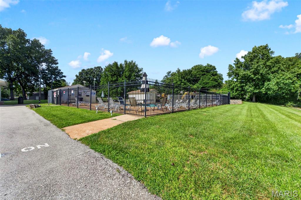 Burtonwood Manor 2 Condo - Residential