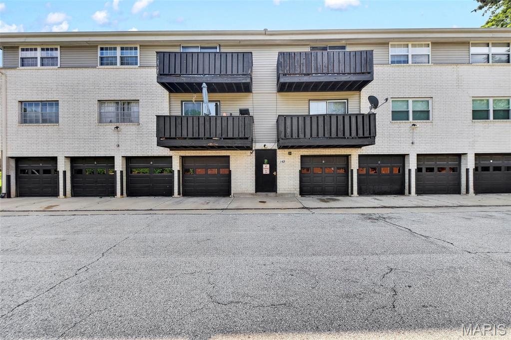 Burtonwood Manor 2 Condo - Residential