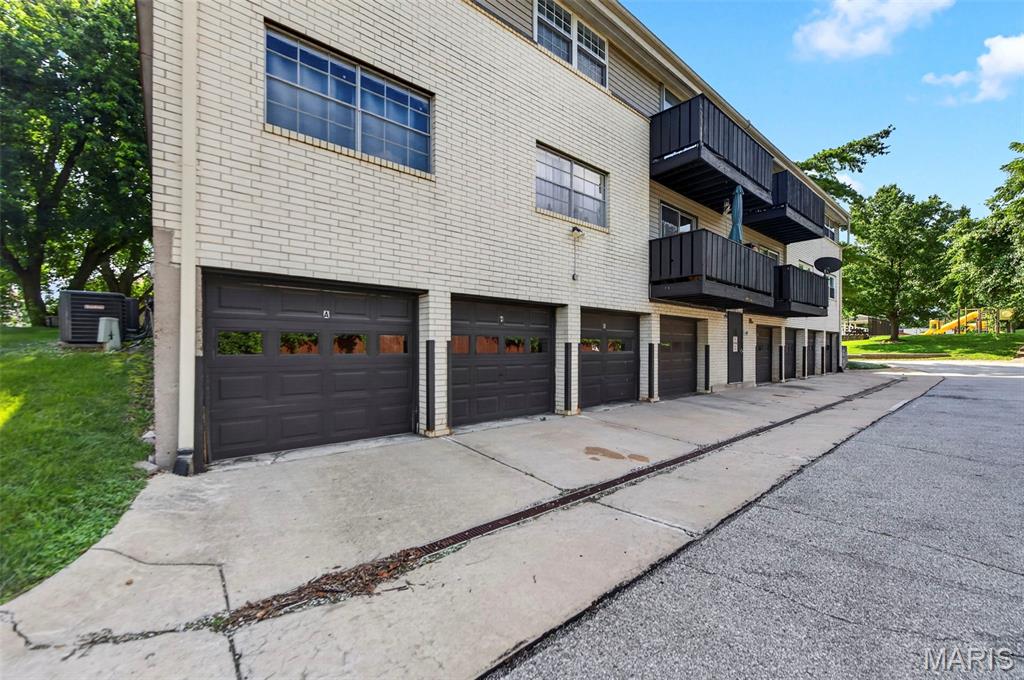 Burtonwood Manor 2 Condo - Residential