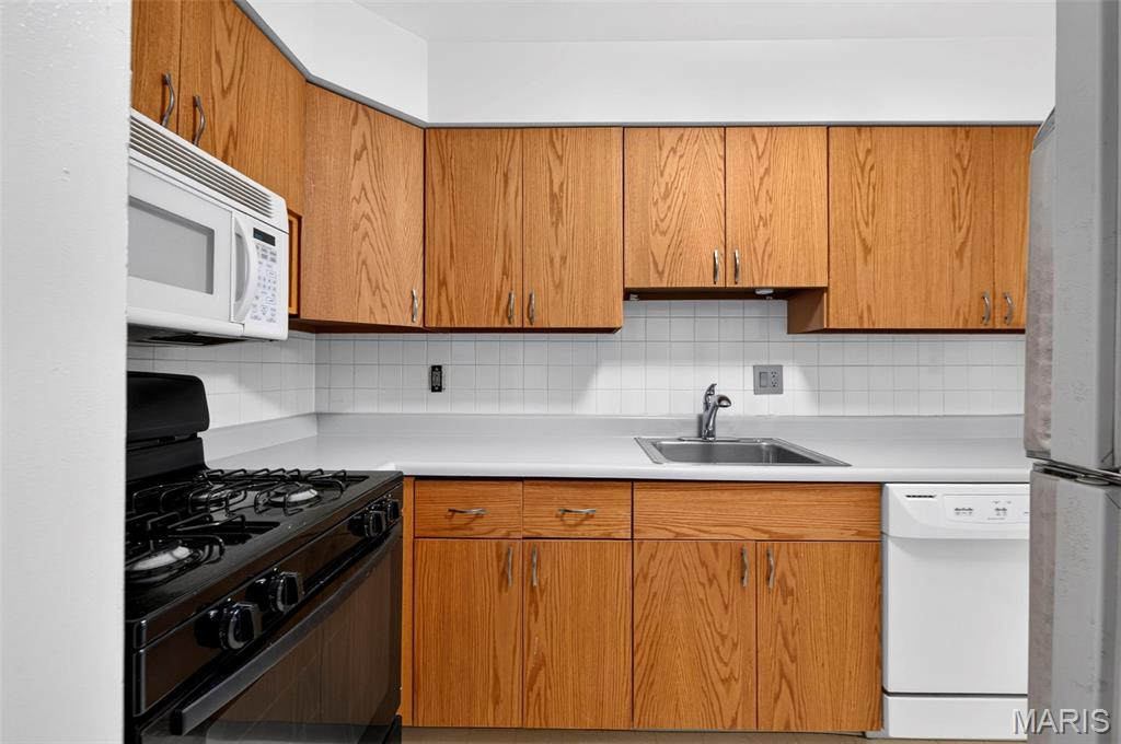 Burtonwood Manor 2 Condo - Residential