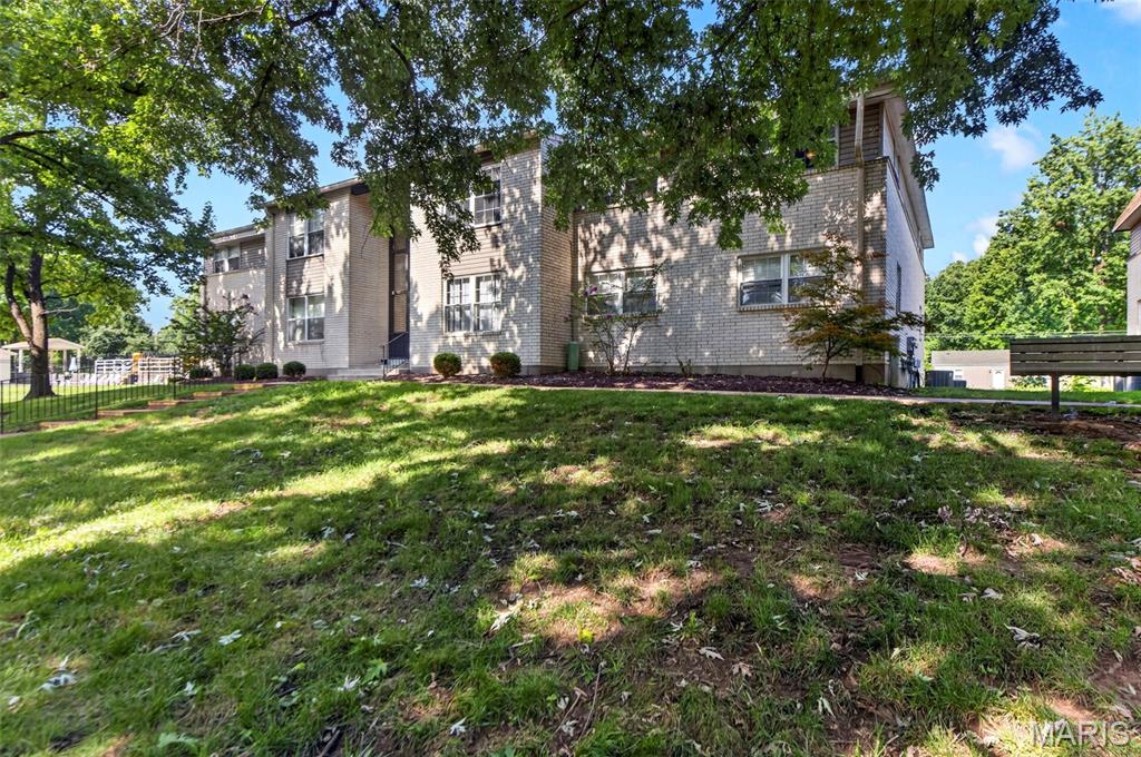 Burtonwood Manor 2 Condo - Residential