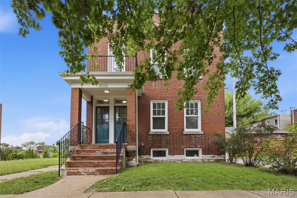 Move-in ready and full of opportunity! This beautifully updated all-brick two-family in the heart of Gravois Park is the perfect addition to an investor's portfolio or an ideal opportunity for an owner-occupant looking to offset their mortgage with rental income. Both units have been thoughtfully updated while maintaining the property's classic South City charm, offering a turnkey opportunity from day one.
Each spacious unit features bright living spaces, updated finishes, and functional layouts that appeal to today's tenants and homeowners alike. Separate entrances and utilities add convenience, while the solid brick construction provides lasting value. Whether you're looking to house hack, expand your investment portfolio, or own a low-maintenance income-producing property, this duplex checks all the boxes.
Conveniently located just minutes from Cherokee Street, Benton Park, Tower Grove Park, and major highways, you'll enjoy easy access to local restaurants, shopping, parks, and all that South St. Louis has to offer. Don't miss this fantastic opportunity to own a move-in ready duplex in one of the city's growing neighborhoods!