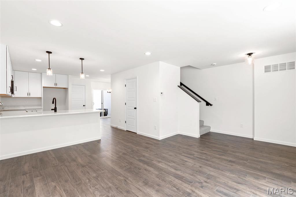 Harvest-Townhomes-Ingrade-103 - Residential