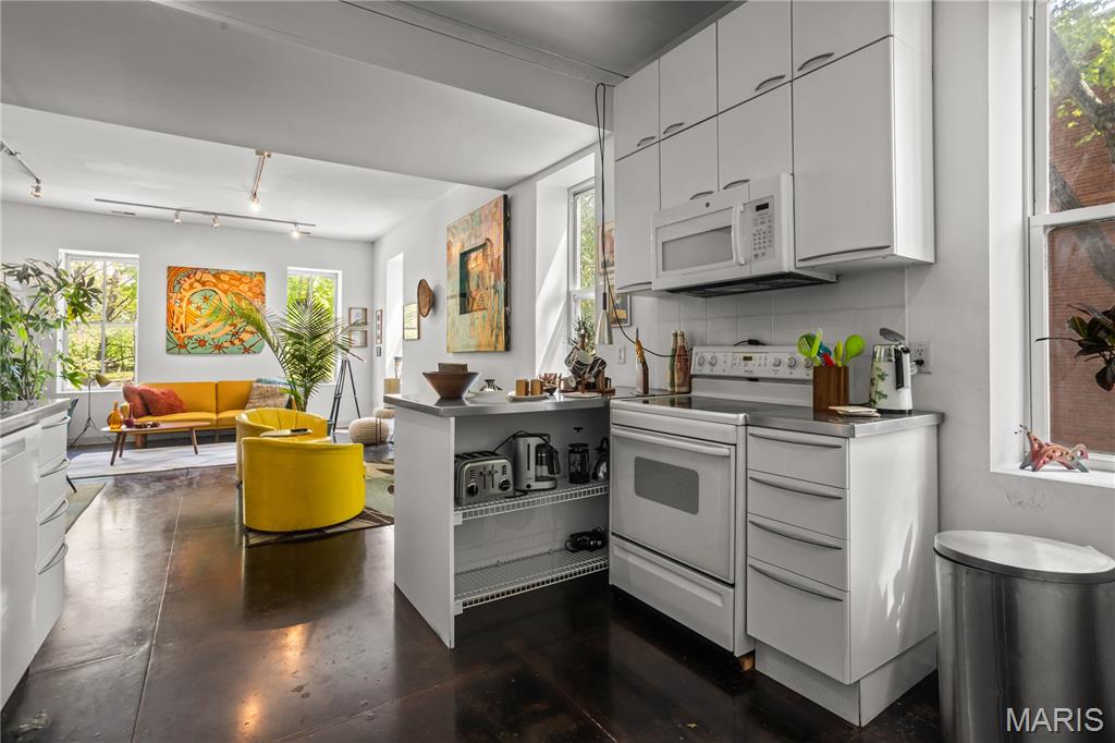 benton park - Residential Income