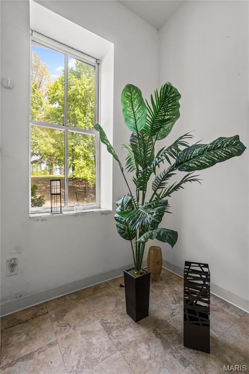 benton park - Residential Income