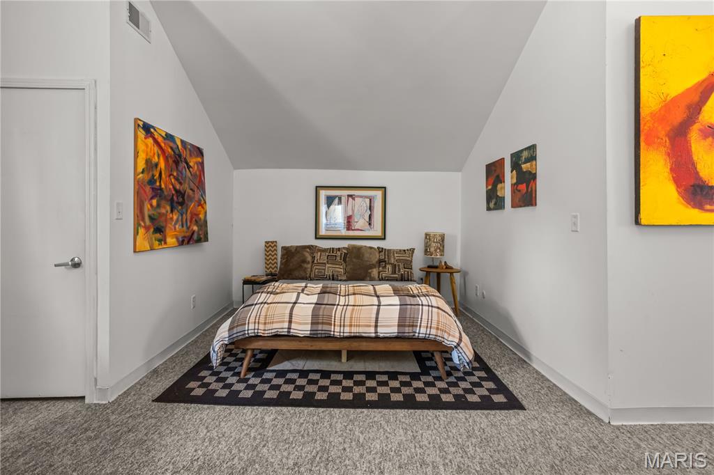 benton park - Residential Income