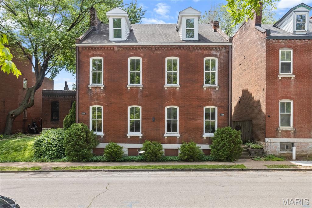 benton park - Residential Income