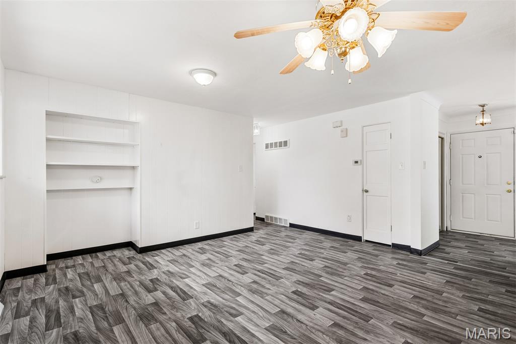 Black Oaks 2 - Residential