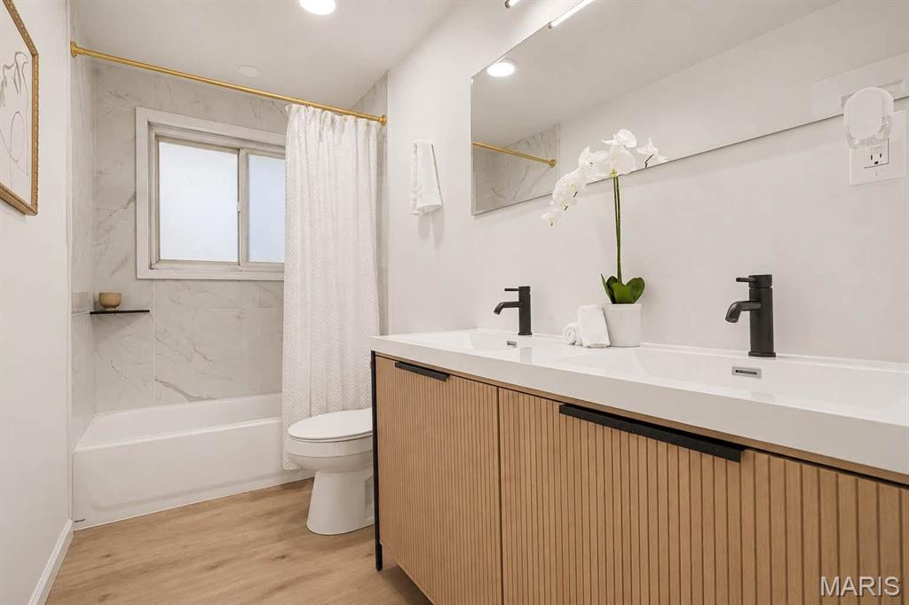 Hathaway Manor 4 - Residential