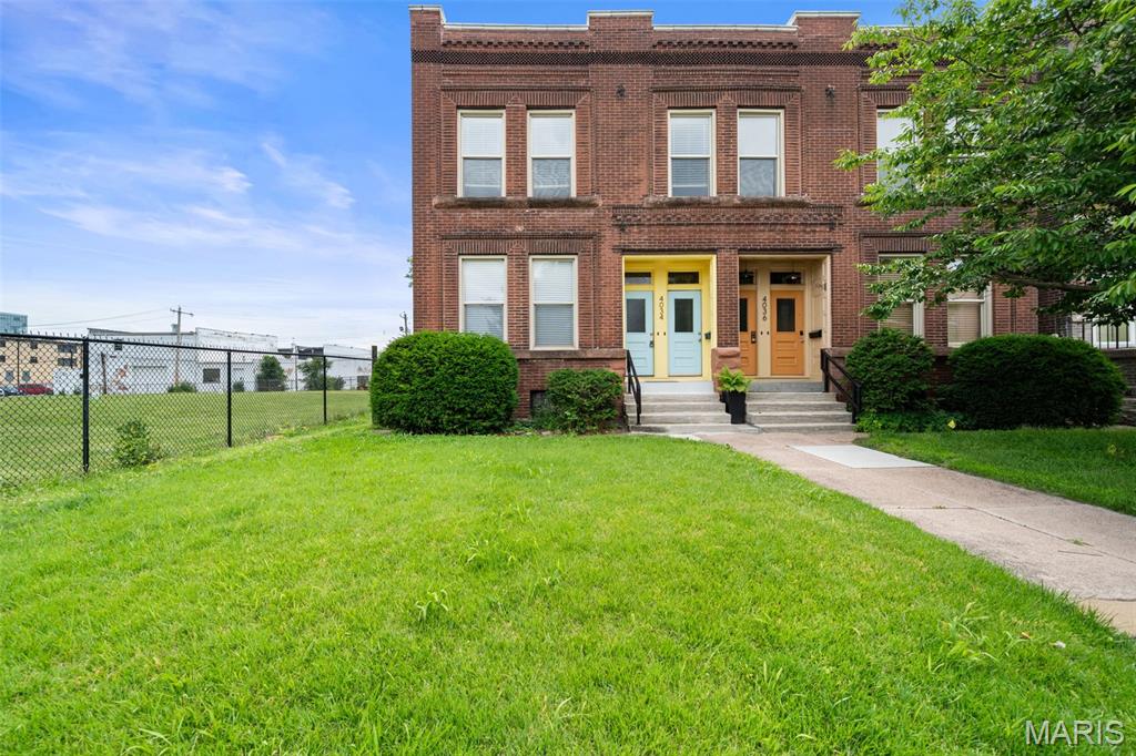 Laclede Condo - Residential
