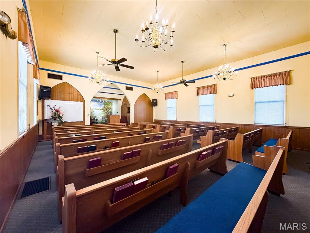 Town Of Fenton - Commercial Sale
