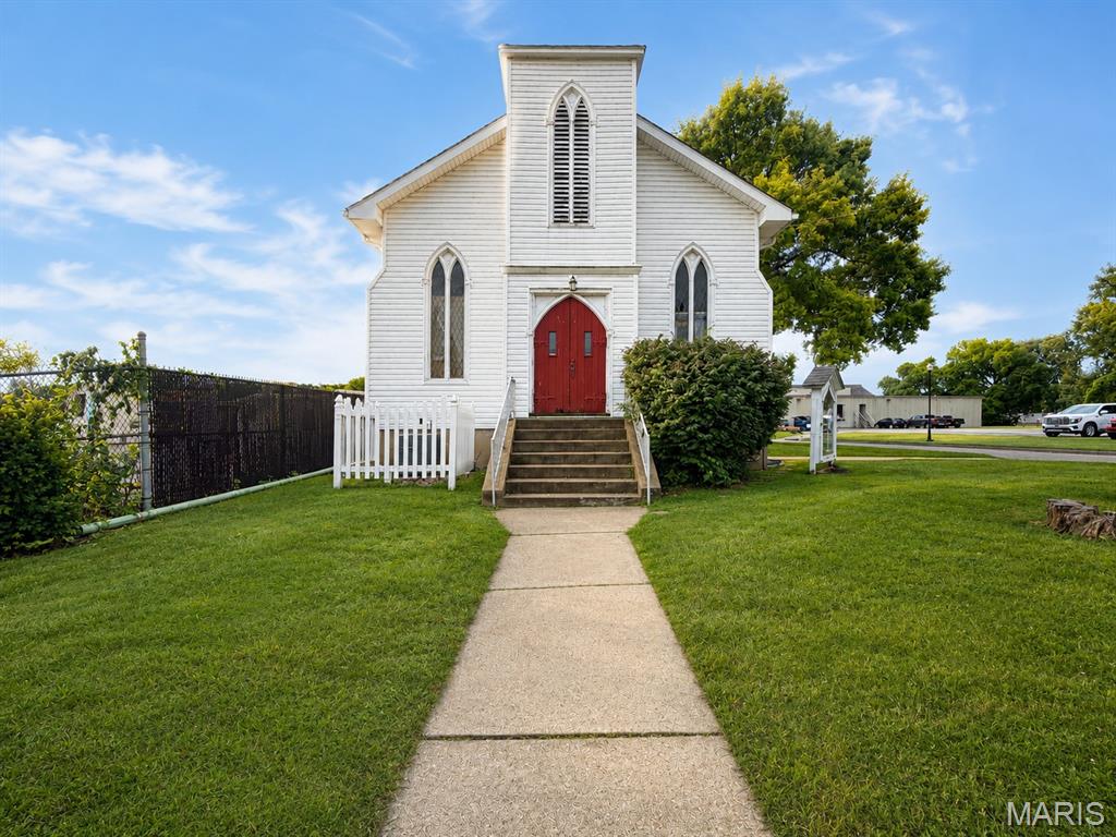 Town Of Fenton - Commercial Sale